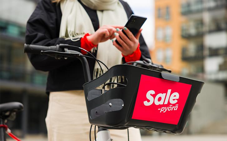 Kaupunkipyörä otetaan käyttöön sovelluksella. 