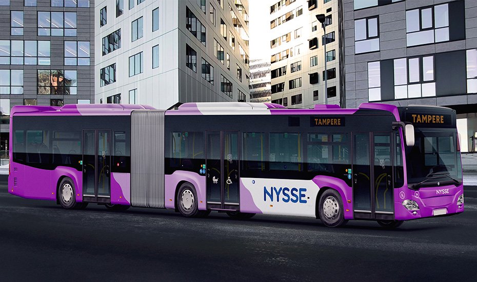 Havainnekuva superbussista. Bussi on pitkä nivelbussi, jonka värityksessä on tummaa ja vaaleaa violettia sekä valkoista.